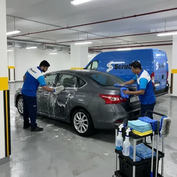 Mobile car wash service at Town Square