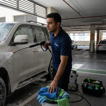Mobile car detailing in Dubai