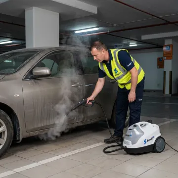 Steam car wash service in Dubai