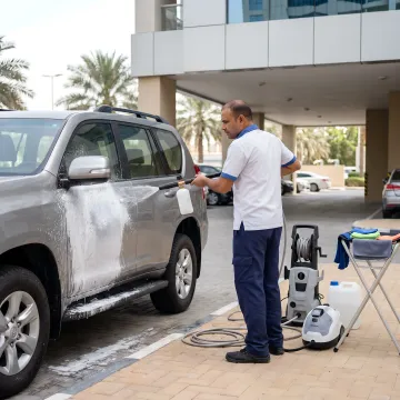 Toyota Prado Car Wash & Detailing Service in Dubai