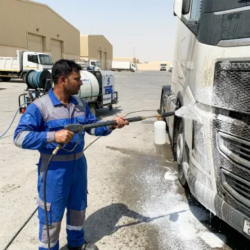 Mobile truck washing service in Dubai UAE