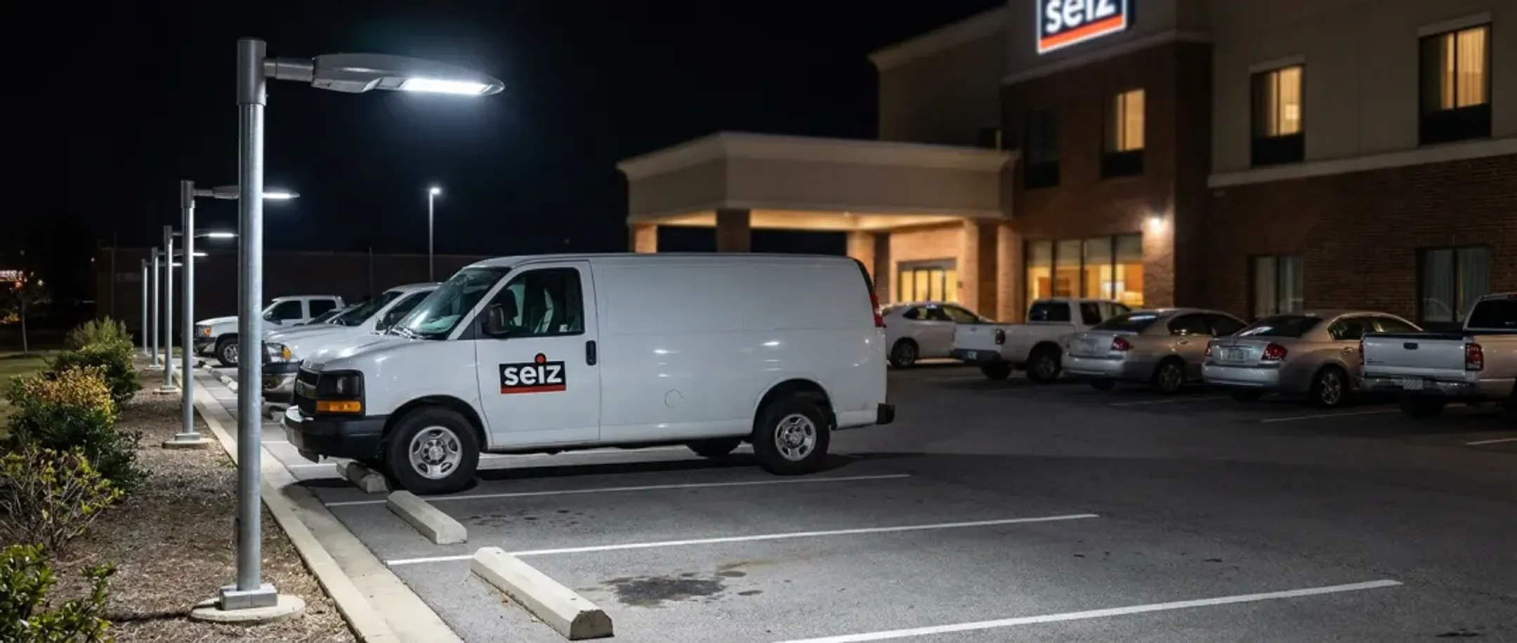 Hotel and restaurant parking lot LED lighting