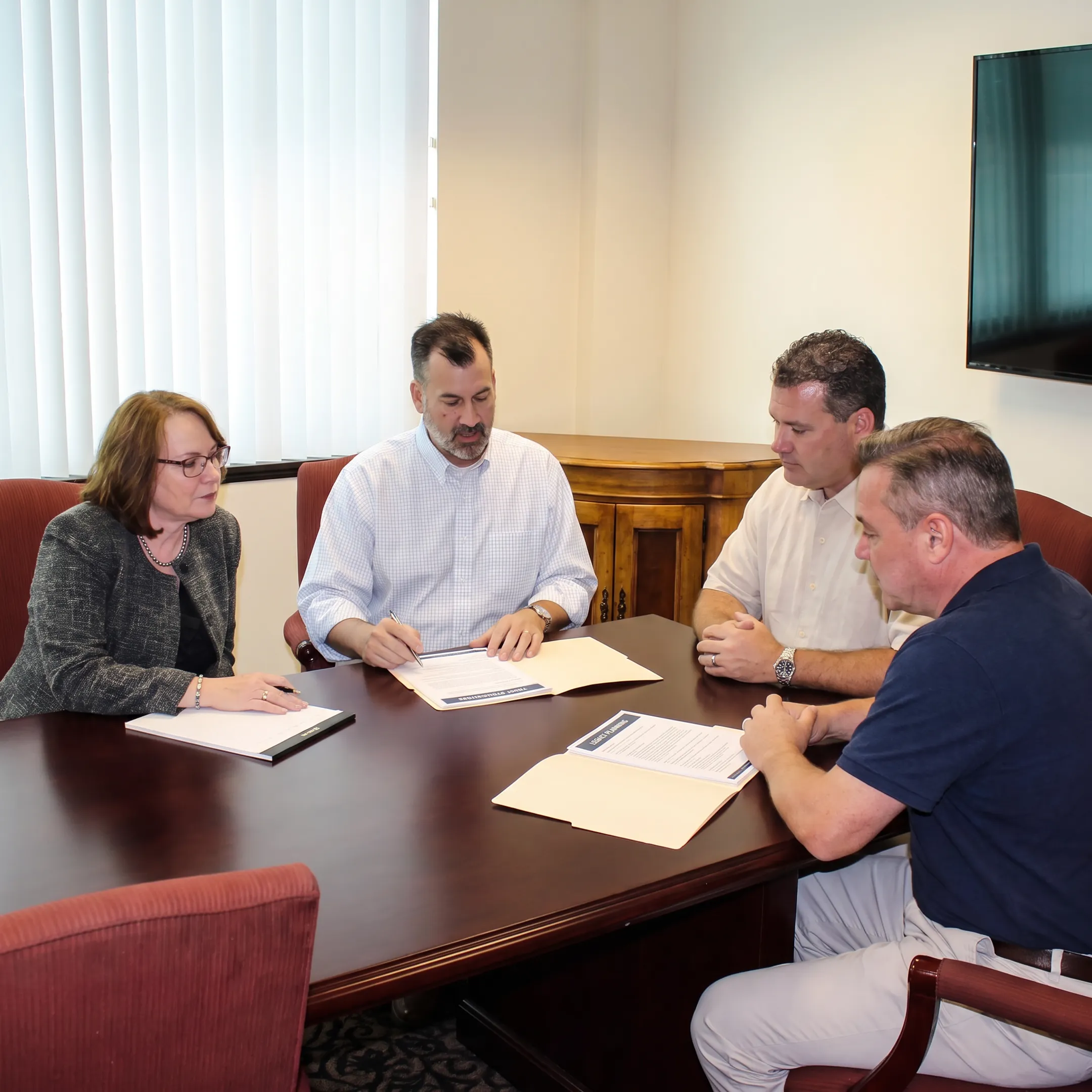 Advisor discussing legacy goals with a couple