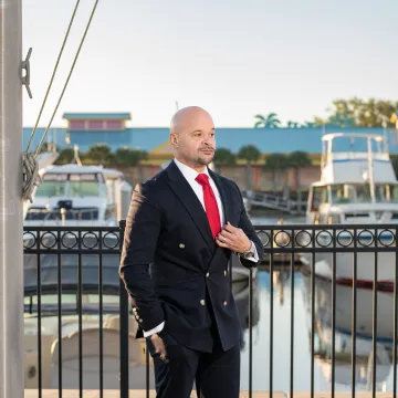 Expert speaker delivering a keynote presentation