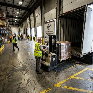 LTL freight pallets being loaded in Houston