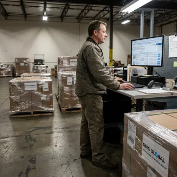 Logistics coordinator planning consolidated freight routes