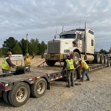 Heavy haul tractor loading process