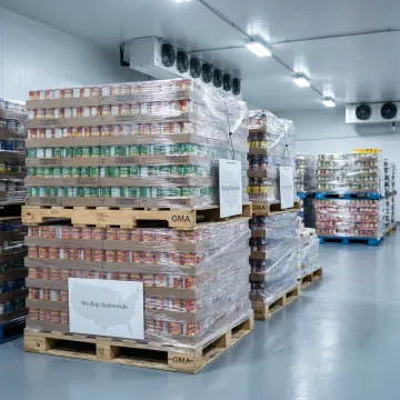 Food & Beverage