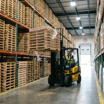 Warehouse & Distribution
