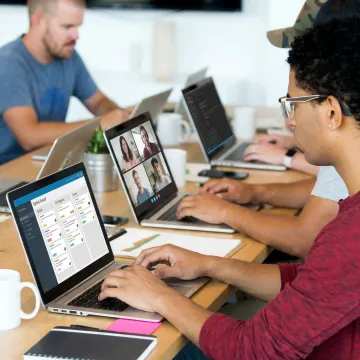 Offshore developers collaborating during a sprint planning call