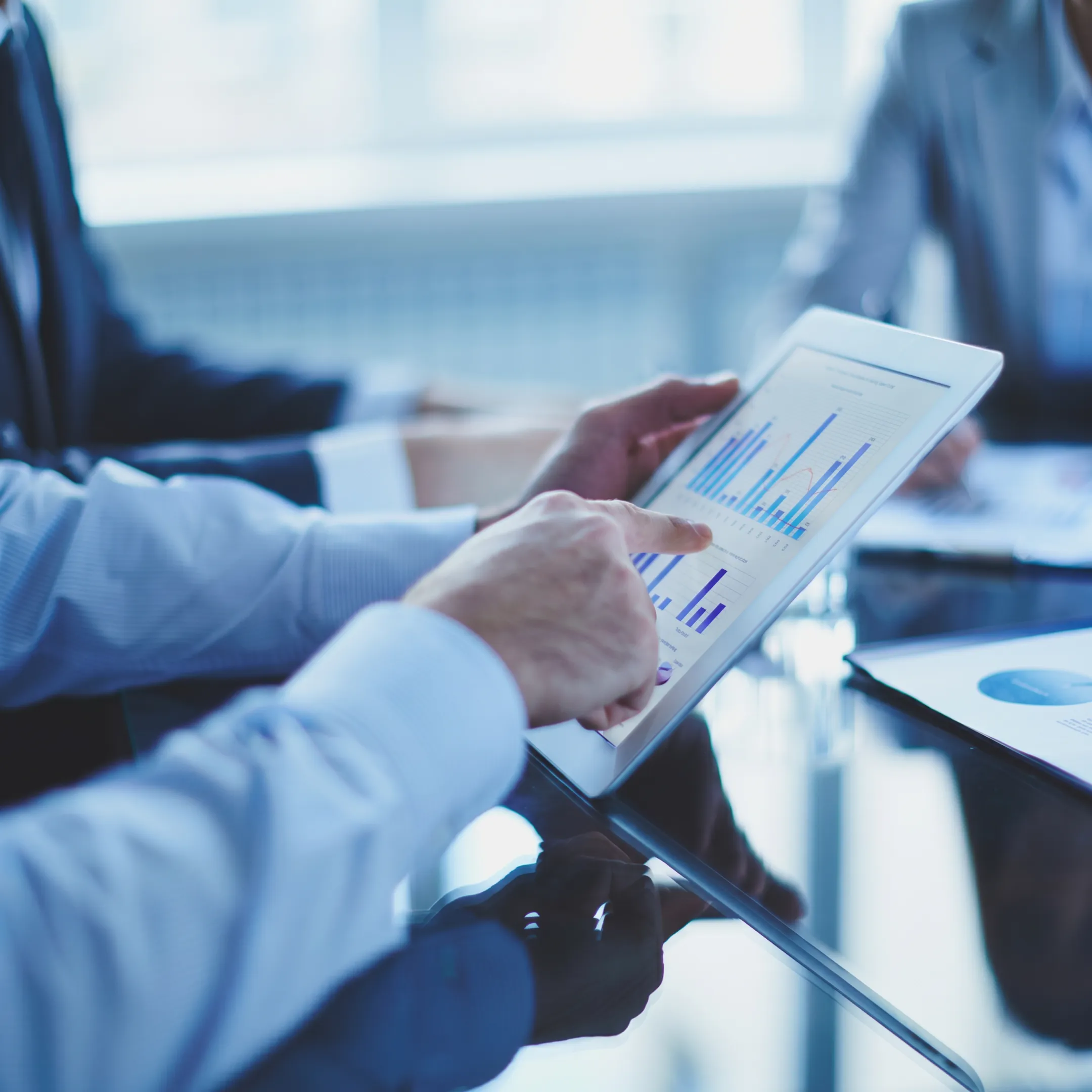 IT staffing consultants planning a hybrid technology team