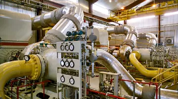 Industrial gas turbine facility operating on hydrogen methane blended fuel supply