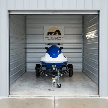 Enclosed storage unit for watercraft