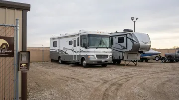 RV & Trailer Storage