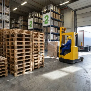 Used Pallets for Sale Near Me — Local Supplier