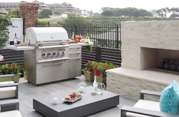 Commercial Outdoor Spaces