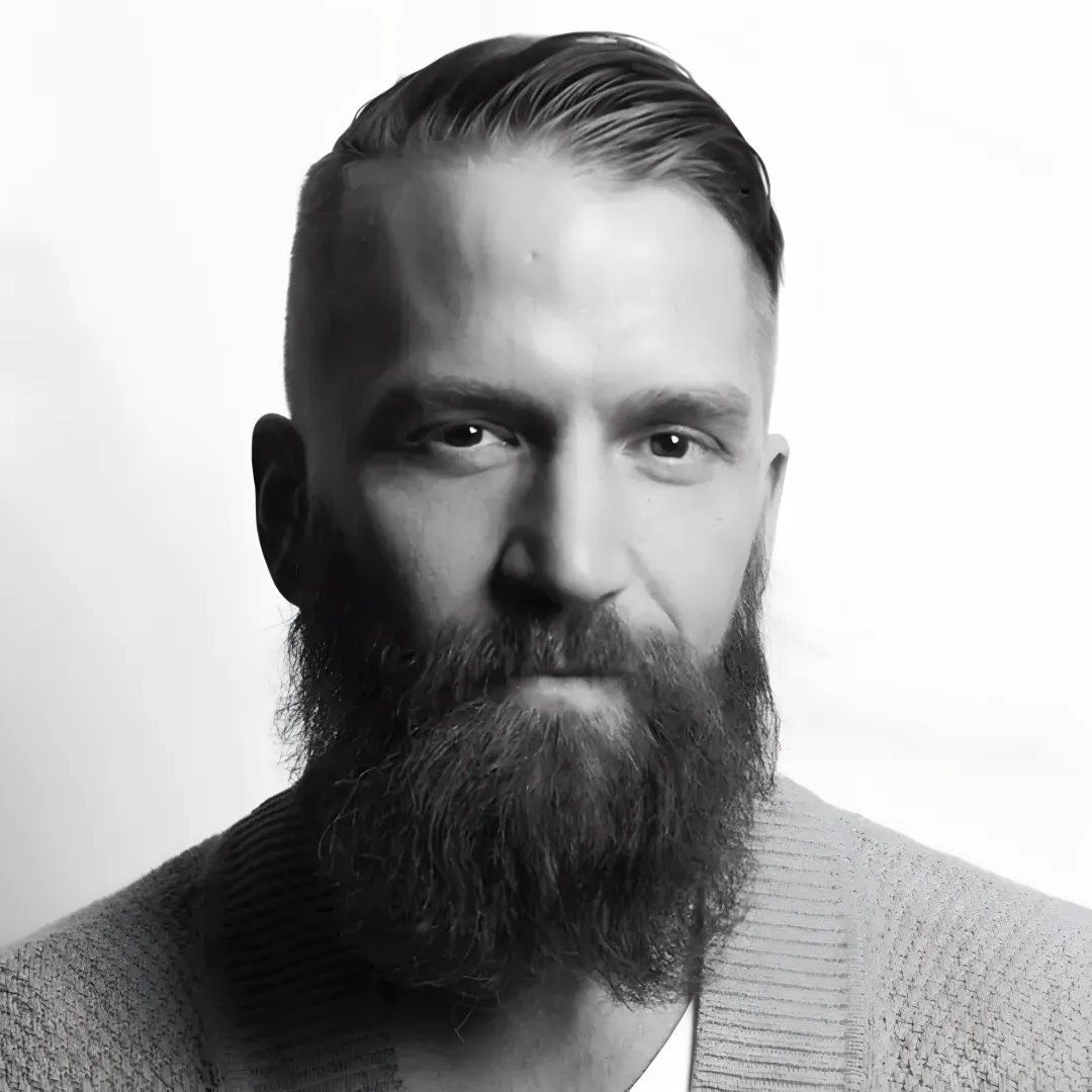Portrait of Zach Carlsen, Human Design Coach