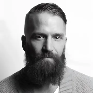 Portrait of Zach Carlsen, Human Design Coach