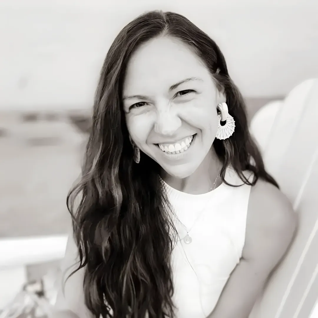 Portrait of Cait DeMello, Confidence + Empowerment Coach