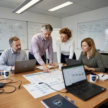 IT project planning session with consultants
