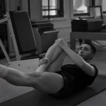 Classical mat Pilates class in a Chelsea studio