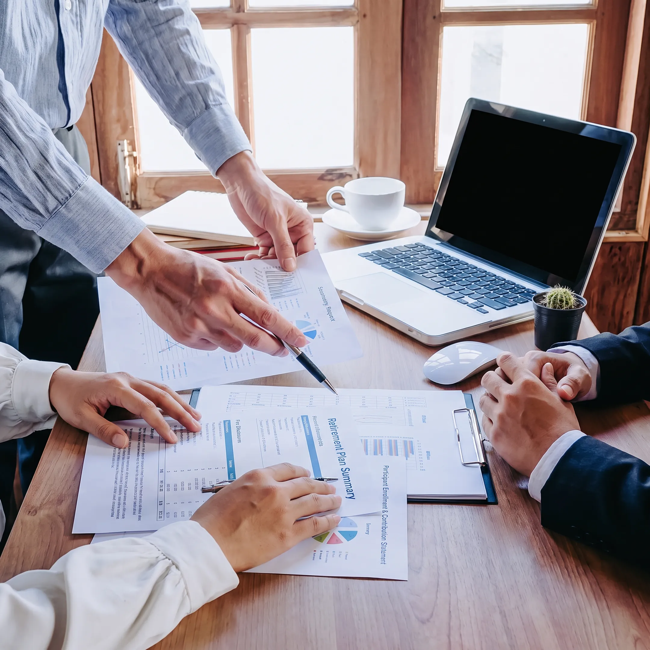 401(k) advisor speaking with a plan sponsor during a professional consultation
