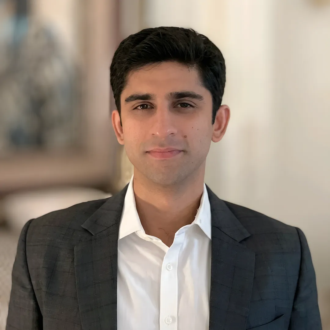 Avya Malik Associate Vice President - Client Relations headshot
