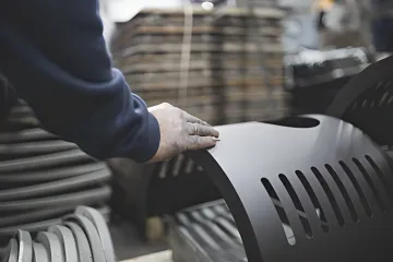 Step-by-step industrial blasting and coating process in Tampa facility