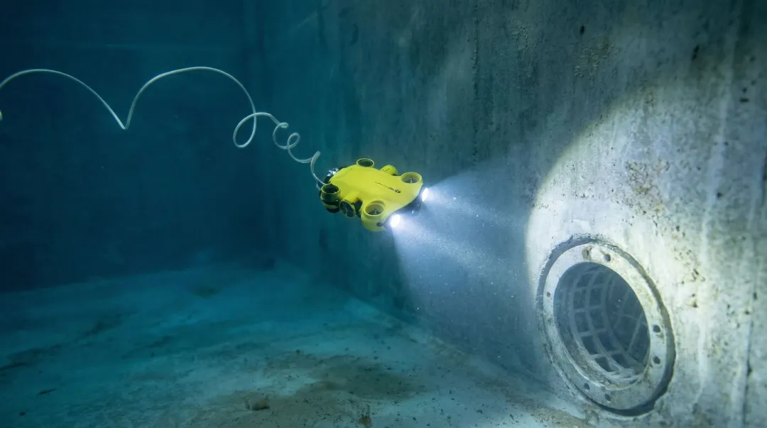 portable underwater ROV deployed inside municipal water storage tank for inspection