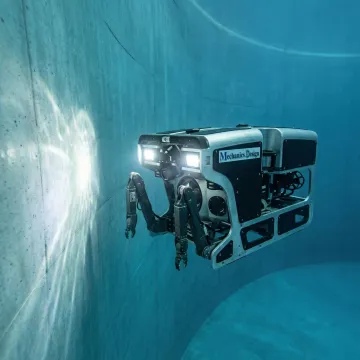 Underwater Inspection & Cleaning