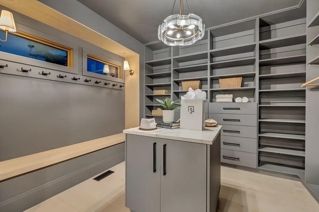 Mudrooms & Entryways