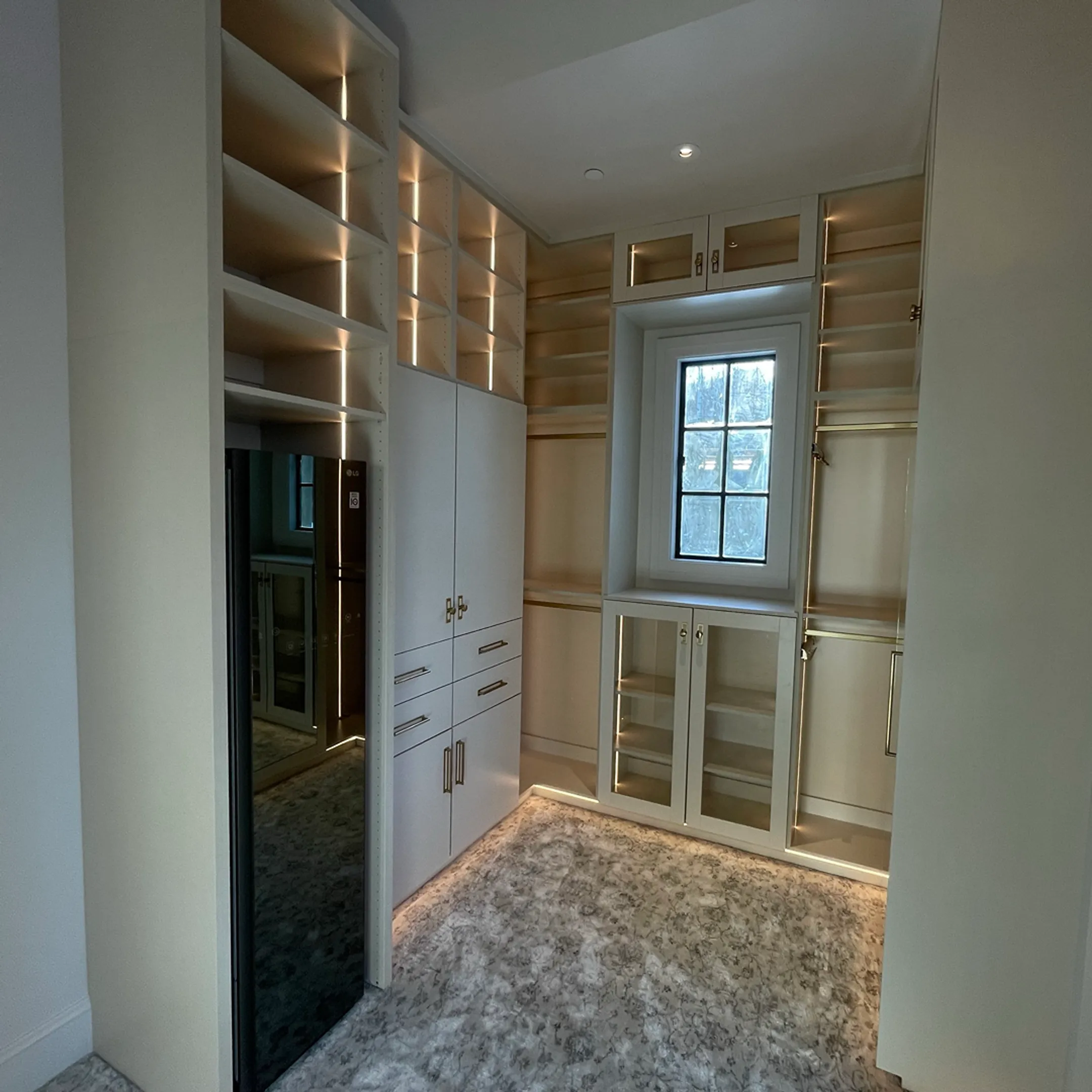 Custom closet installation process