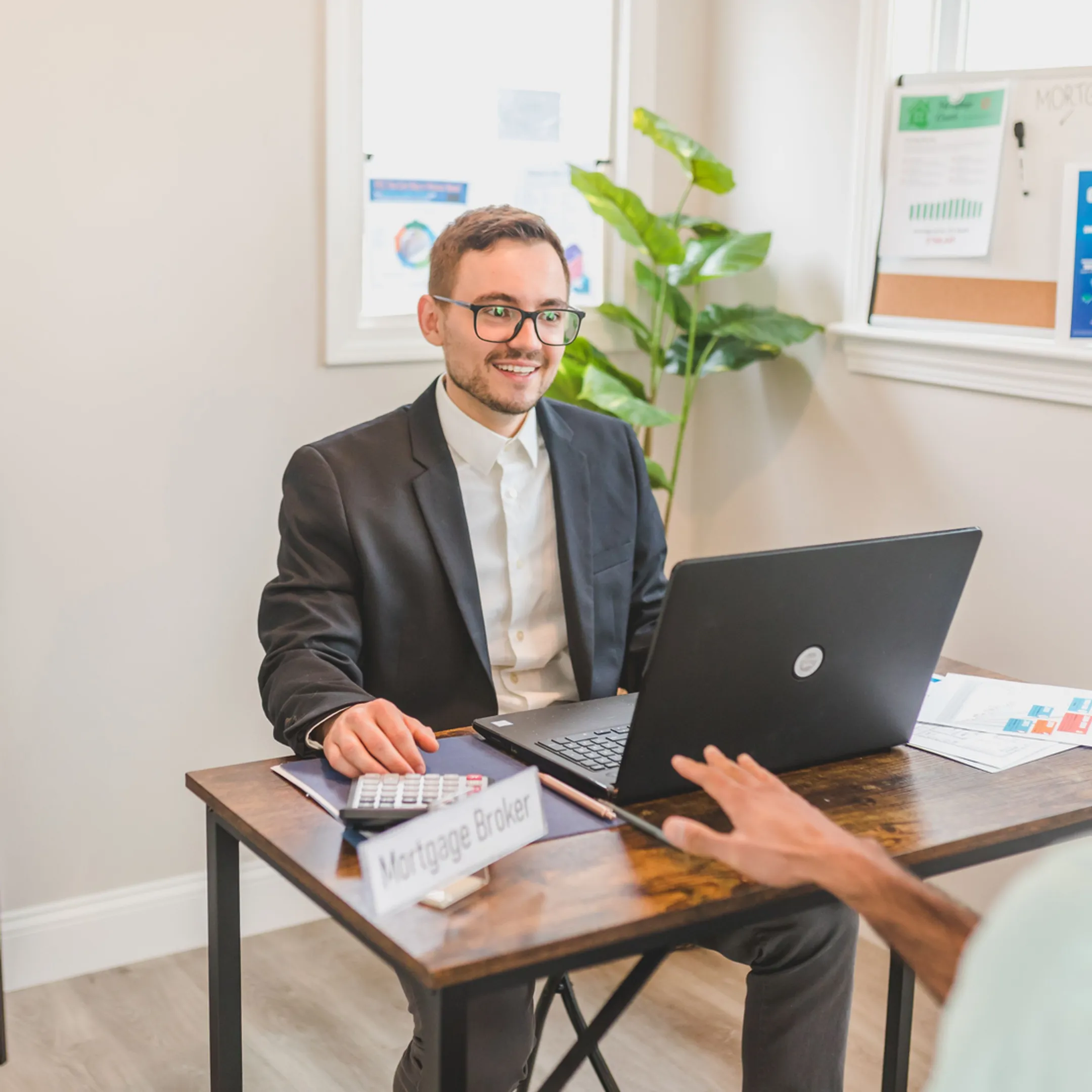 Senior operator working with a founder on strategic business priorities