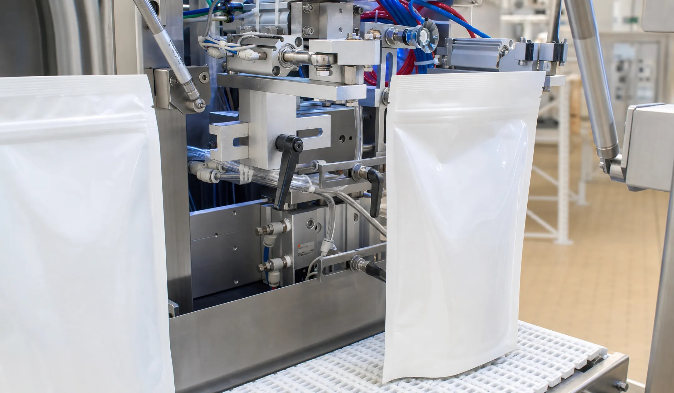 Mono-material recyclable pouches on modern packaging fill line equipment