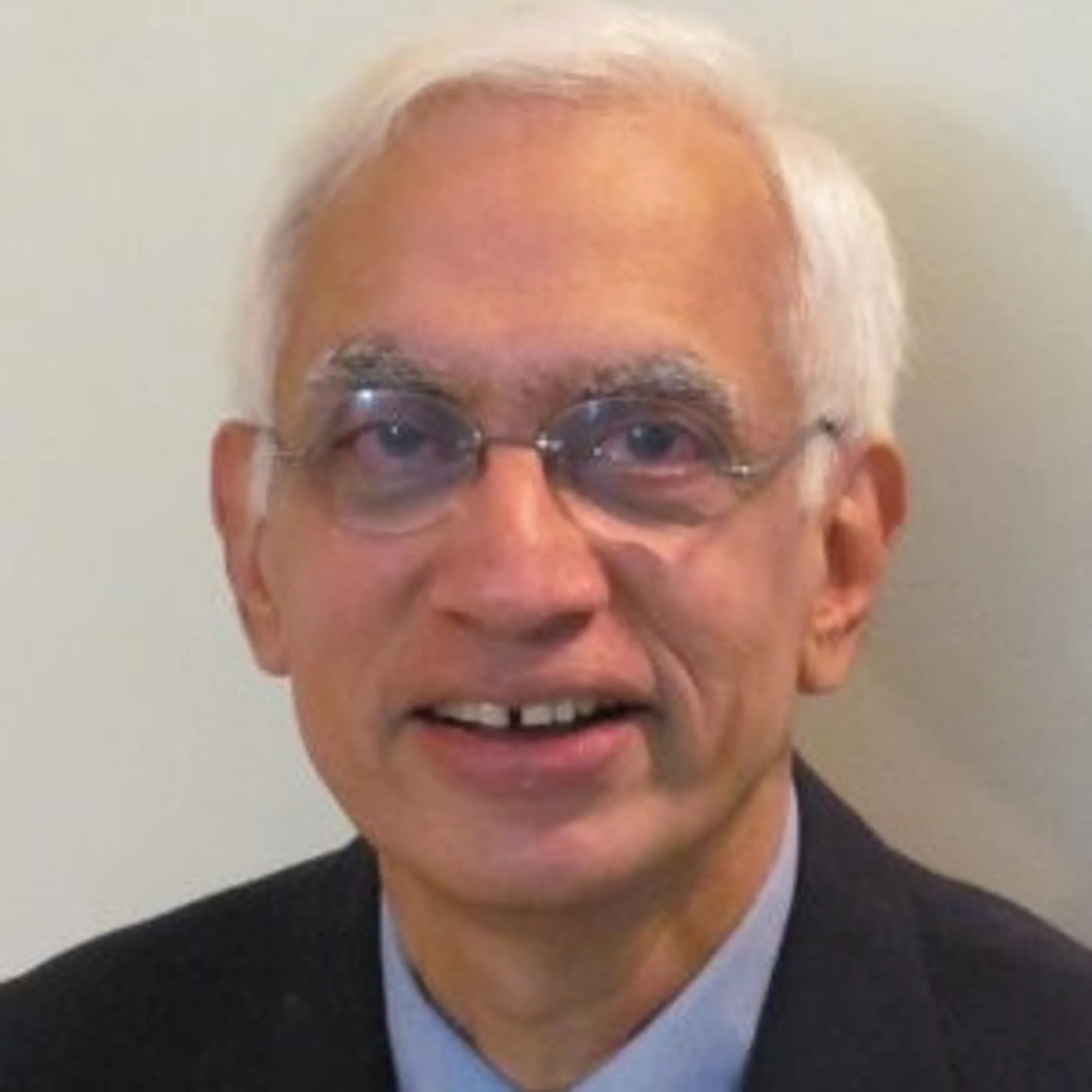 Portrait of S. Suresh, CEO of Vistrian