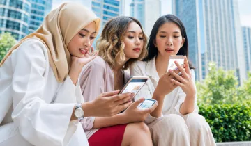 Malaysian consumers using smartphones for social media and digital shopping