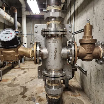 Flow conditioning equipment installed on hospital water piping
