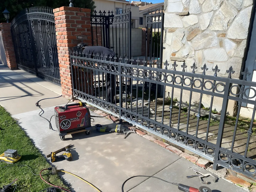 Commercial Fence and Iron Works Services