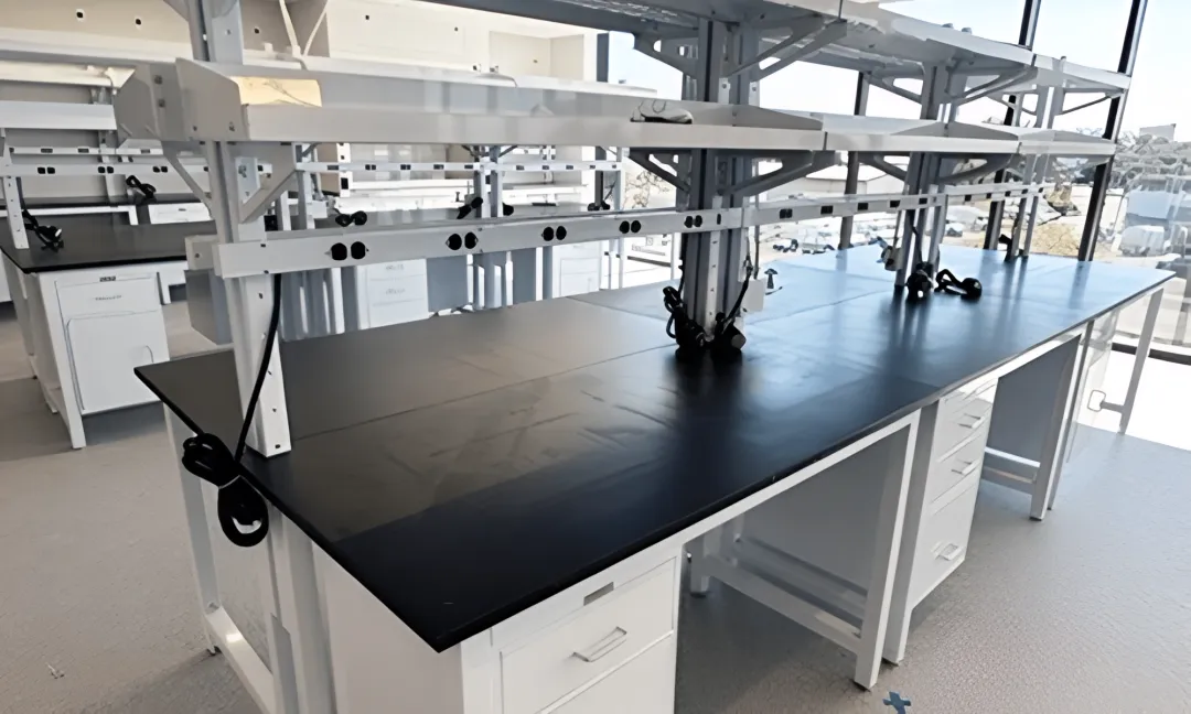 Laboratory & Clean Room