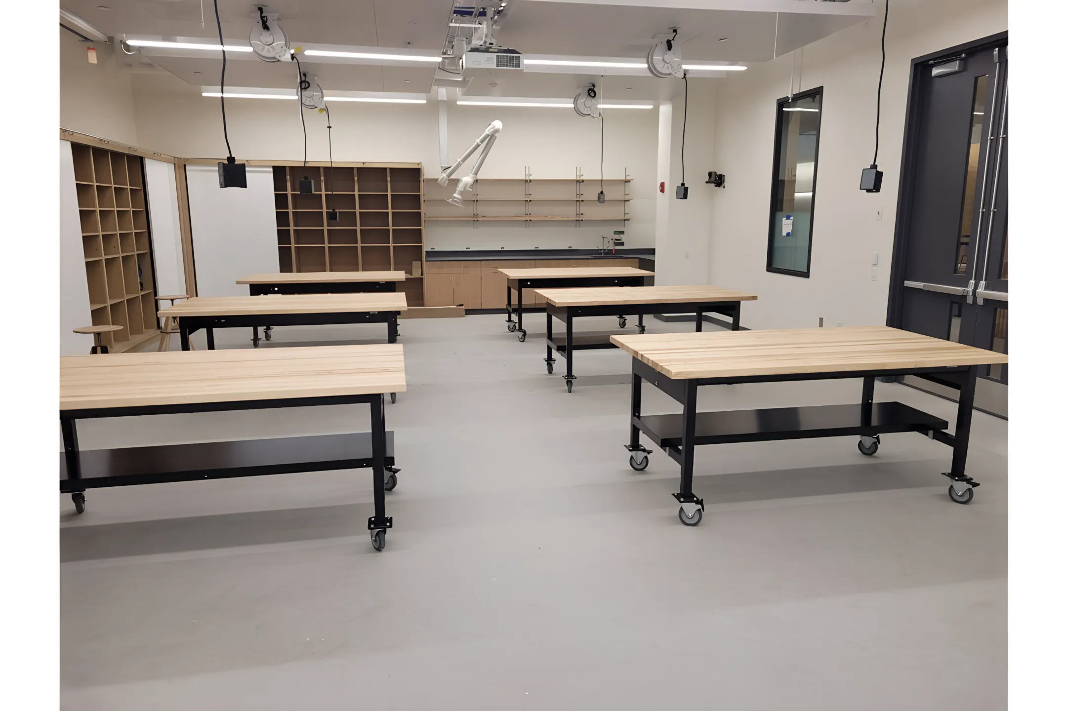 Veterinary Diagnostics Workstations — Custom Benches for Reference Labs